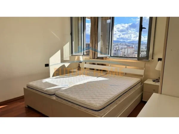 Tirane, jepet me qera apartament 1+1 Kati 7, 60 m² 800 € 
