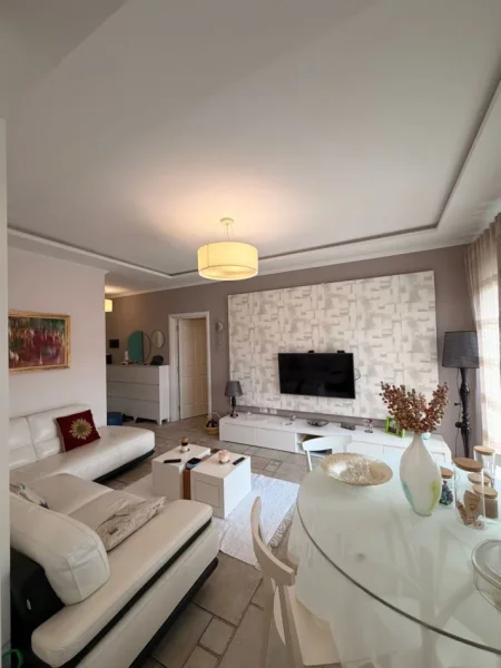 Tirane, shitet apartament Kati 2, 74 m² 150.000 €