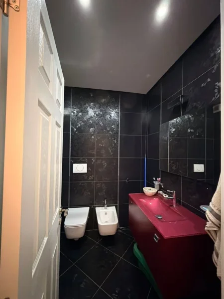 Tirane, shitet apartament Kati 2, 74 m² 150.000 €