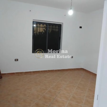 Tirane, jepet me qera ambjent biznesi Kati 1, 70 m² 400 € (Kamez)
