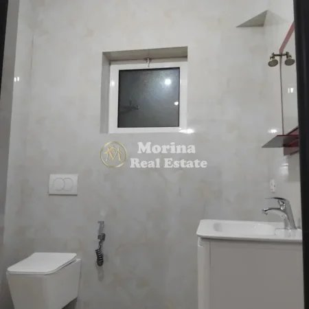 Tirane, jepet me qera ambjent biznesi Kati 1, 70 m² 400 € (Kamez)