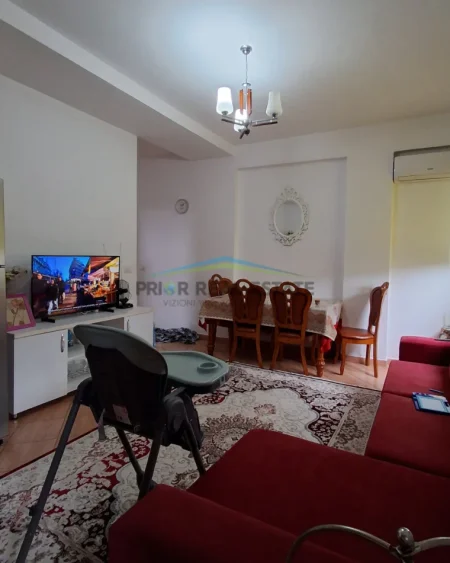 Tirane, shitet apartament 2+1 Kati 5, 85 m² 180.000 € (Rruga Irfan Tomini)
