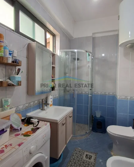 Tirane, shitet apartament 2+1 Kati 5, 85 m² 180.000 € (Rruga Irfan Tomini)