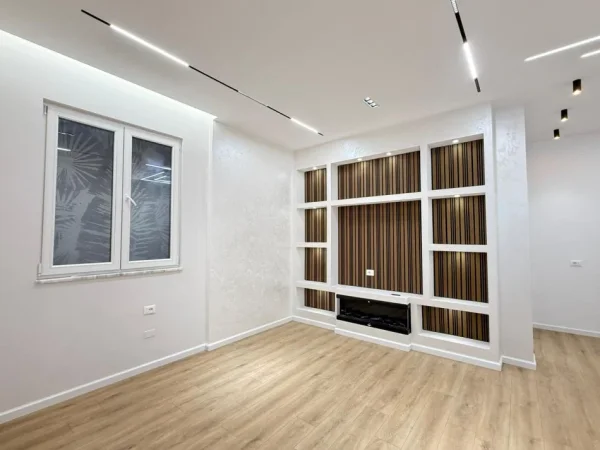 Tirane, shitet apartament 1+1 , 60 m² 100.000 € (Astir)