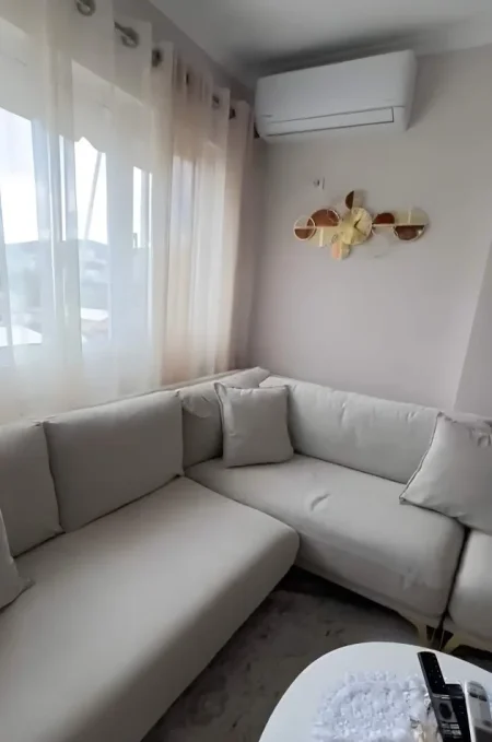Tirane, jepet me qera apartament 1+1+Ballkon Kati 3, 70 m² 400 € (Astir)