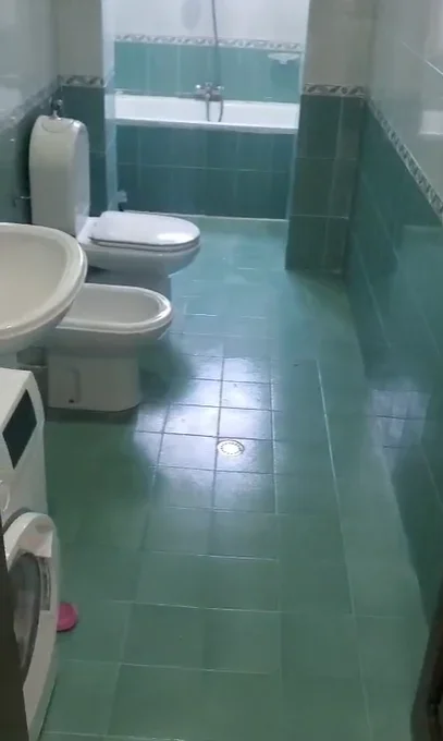 Tirane, jepet me qera apartament 1+1 Kati 3, 65 m² 400 € (MEDRESEJA)