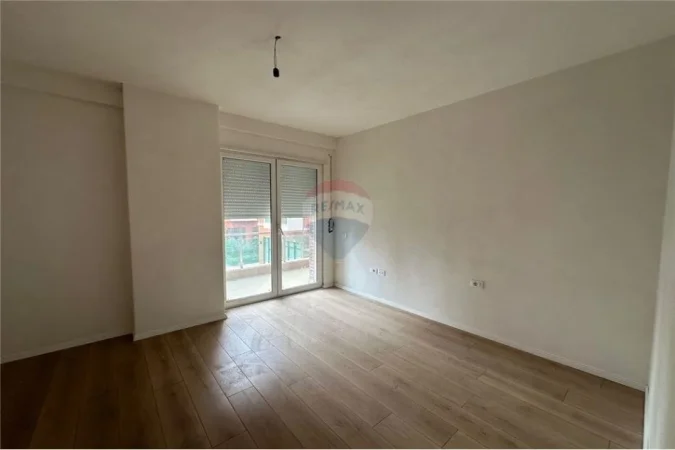 Tirane, jepet me qera apartament 2+1 Kati 2, 121 m² 550 € (Teodor Keko)