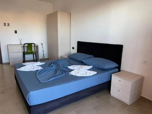 Tirane, jepet me qera garsonier 1+1 Kati 6, 50 m² 365 € (rruga thoma Filipeo)