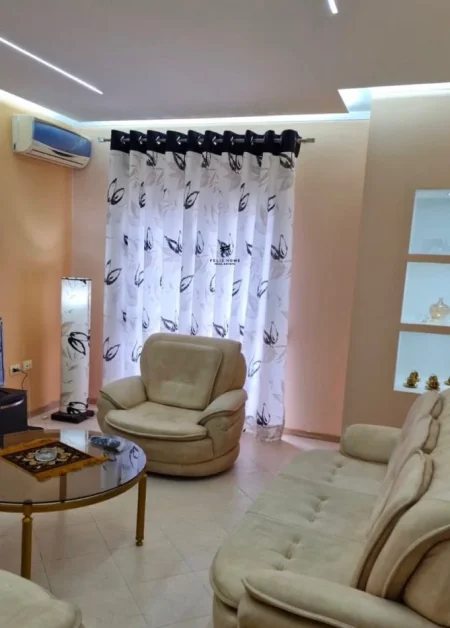 Tirane, jepet me qera apartament 2+1 Kati 5, 106 m² 750 € (RRUGA E KOSOVAREVE)