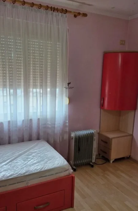 Tirane, jepet me qera apartament 2+1 Kati 5, 106 m² 750 € (RRUGA E KOSOVAREVE)