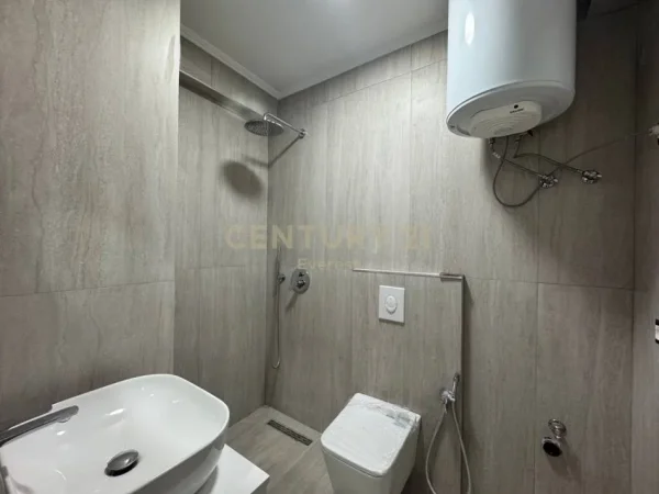 Tirane, shitet apartament 1+1+Ballkon Kati 7, 54 m² 115.000 € (don bosko)