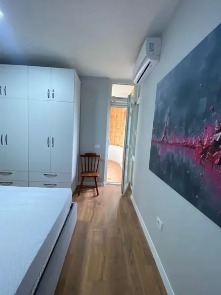 Tirane, jepet me qera apartament 2+1 Kati 13, 125 m² 1.000 € (Ish Ekspozita ,Myslym Shyri)