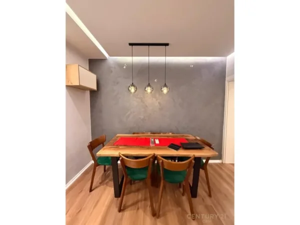 Tirane, jepet me qera apartament 2+1+Ballkon Kati 5, 76 m² 1.000 € (tirana e re, rr.abdyl frasheri bllok)