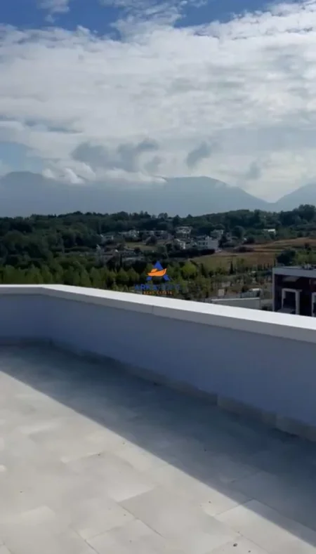 Tirane, shitet apartament+verande | Penthouse 3+1 Kati 4, 180 m² 600.000 € 