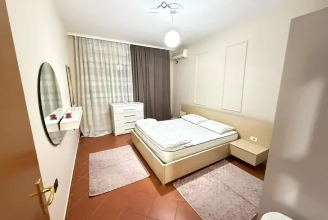Tirane, jepet me qera apartament 2+1 Kati 8, 85 m² 830 € (Rruga Sami Frasheri)