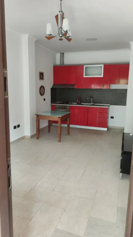 Tirane, jepet me qera apartament 1+1+Ballkon Kati 0, 55 m² 280 € (Qyteti i nxeenesve, Rruga Bedri Karapici 41)