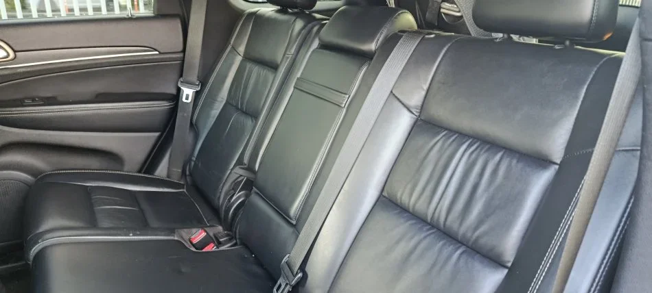 Tirane, shes SUV Grand Cherokee Limited edition 3.0L Nafte, gri e erret automatik Klima 119milje