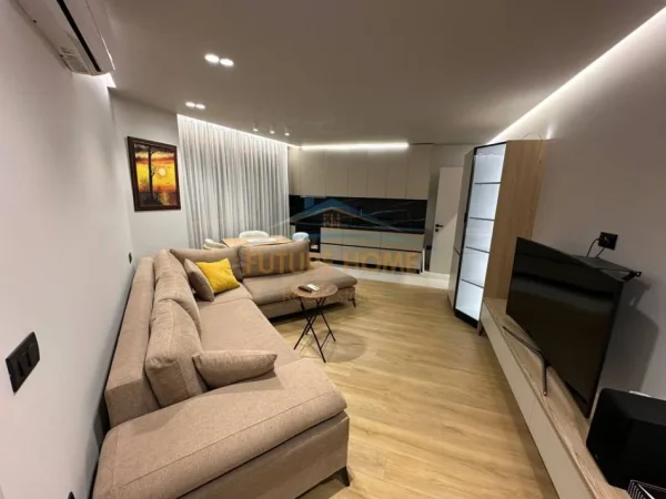 Tirane, jepet me qera apartament 1+1 Kati 4, 71 m² 800 € 