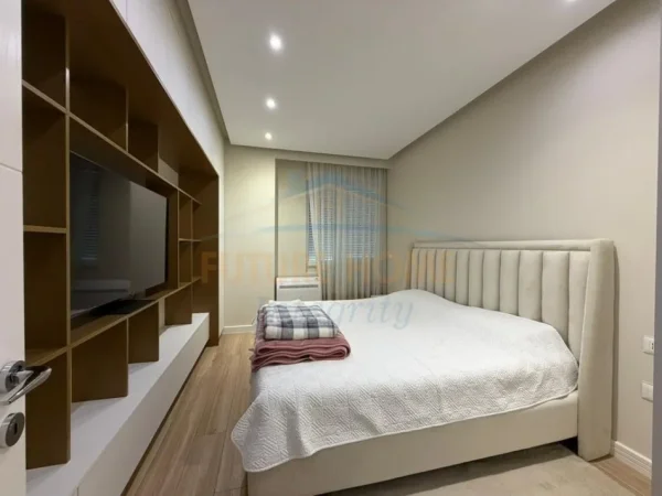 Tirane, shitet apartament 3+1+Ballkon Kati 3, 112 m² 310.000 € (Liqeni i Thate)