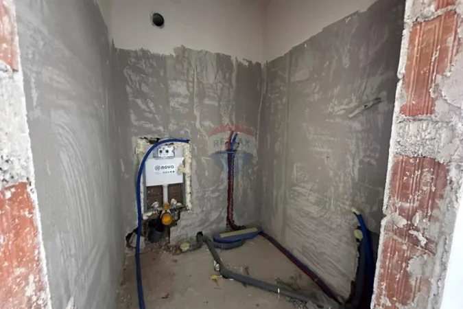 Tirane, shitet apartament , 105 m² 93.028 € 