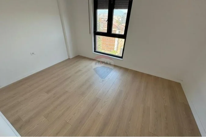 Tirane, shitet apartament , 97 m² 290.000 € 