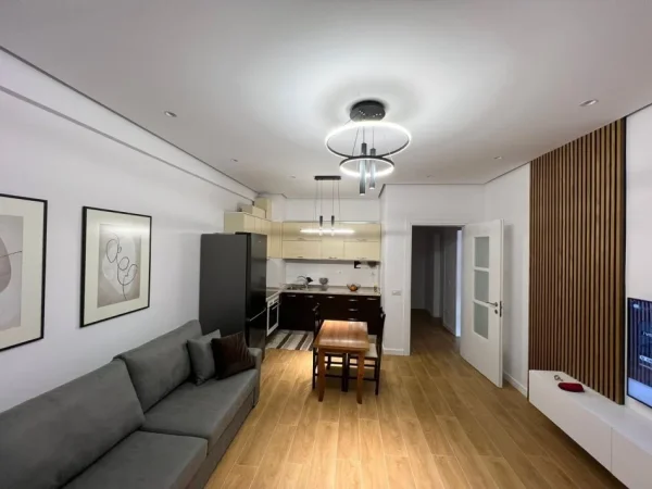 Tirane, jepet me qera apartament 1+1 Kati 11, 71 m² 400 € (kthesa e kamzes)