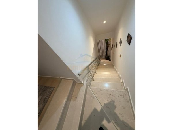 Tirane, shitet apartament duplex 2+1+Aneks+Ballkon Kati 0, 120 m² 310.000 € (Rezidenca Kodra e Diellit 2)