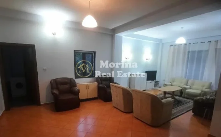 Tirane, jepet me qera shtepi 3+1 Kati 2, 148 m² 45 0 € (Qytet Studenti)