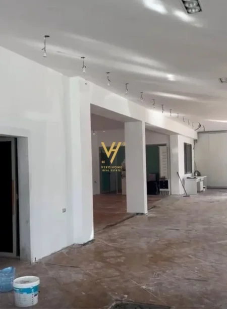 Tirane, jepet me qera ambjent biznesi Kati 0, 800 m² 4.100 € (AUTOSTRADA TIRANE-DURRES)