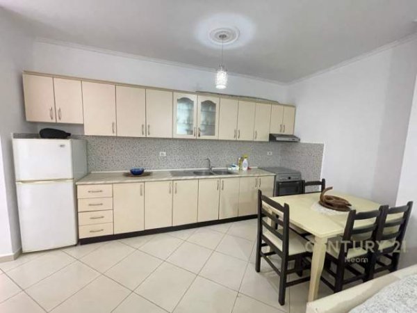 Tirane, shitet apartament 2+1+BLK Kati 3, 86 m² 106.000 Euro (yzberisht)