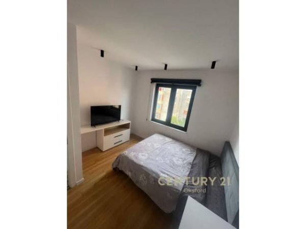 Tirane, jepet me qera apartament 1+1 Kati 4, 42 m² 450 Euro (Mine Peza)