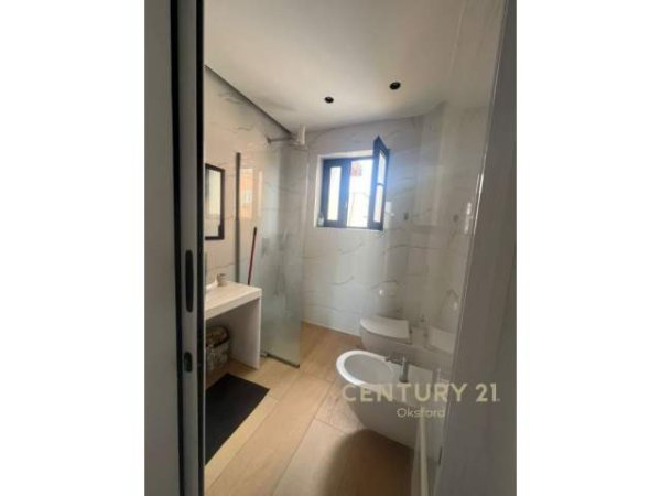Tirane, jepet me qera apartament 1+1 Kati 4, 42 m² 450 Euro (Mine Peza)