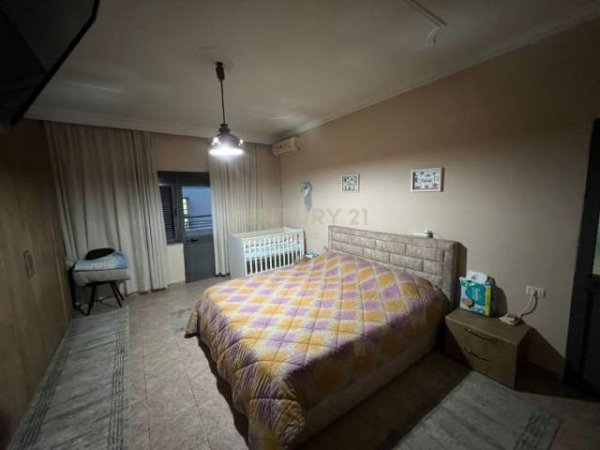 Tirane, shitet apartament Kati 2, 169 m² 150.000 Euro (Tirana, Albania)