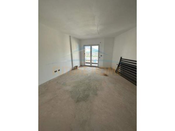 Tirane, shitet apartament Kati 3, 88 m² 158.500 Euro (Kodra e Diellit)