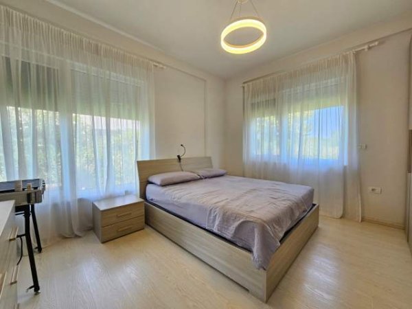 Shesim Apartament 2+1 me Oborr tek Gjiri i Lalzit, (Gjiri i Lalzit)