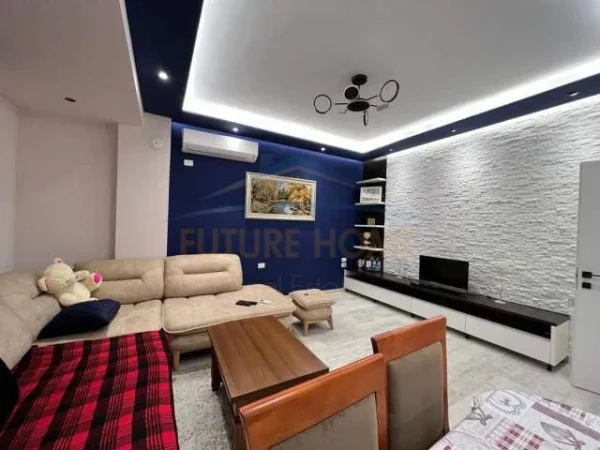 Tirane, jepet me qera shtepi 3 Katshe Kati 3, 85 m² 470 Euro (KAMEZ)