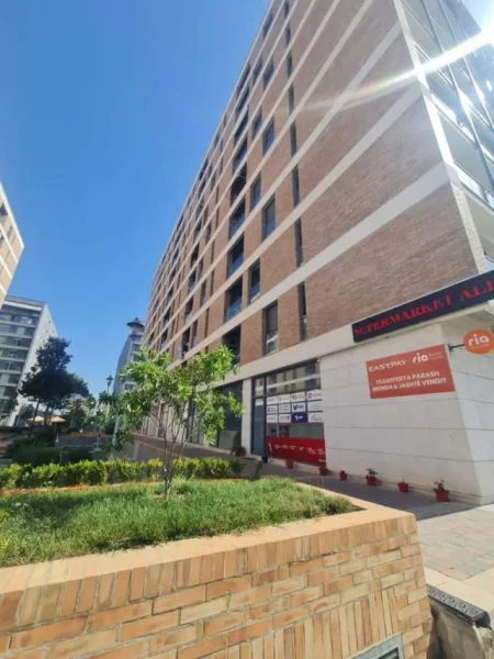 Tirane, shes Shitet biznes: exchange/ria/easy pay 10.000 Euro