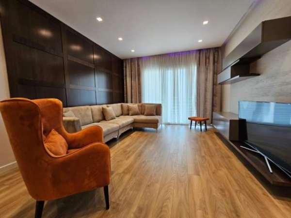 Tirane, Apartament me qera ,Kati 5, 100 m² 1.000 Euro (Selite e Vjeter)