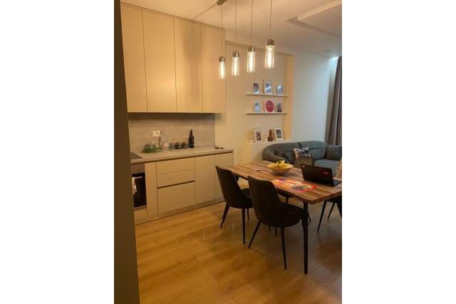 Tirane, shitet apartament Kati 4, 75 m² 155.000 Euro (Rruga "Riza Cerova",   Pazari i Ri,  Tiranë,  Shqipëri)