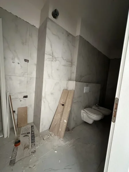 Tirane, shes apartament 1+1+Ballkon Kati 4, 158.900 € (Rruga Qemal Stafa)