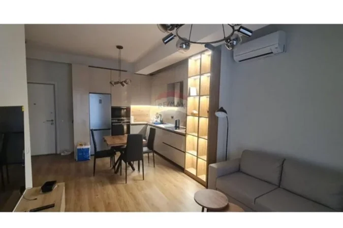 Tirane, jepet me qera apartament 1+1 Kati 5, 60 m² 45.000 € (Rruga Ali Demi)