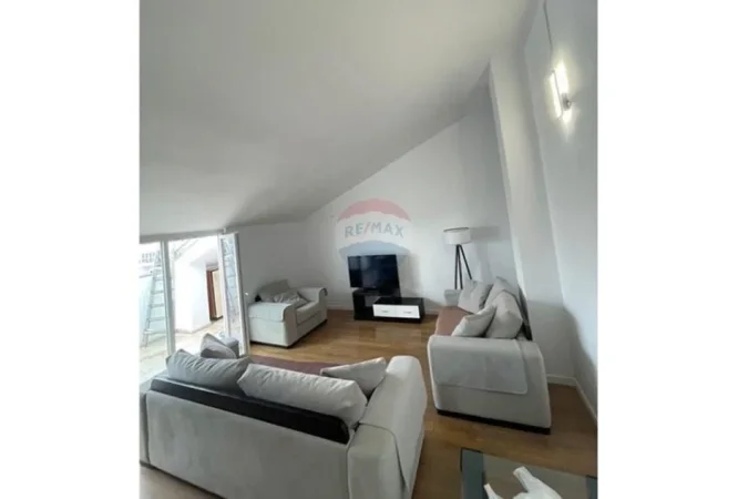 Tirane, shitet apartament 2+1 , 145 m² 193.050 € (Rruga Muhamet Deliu)