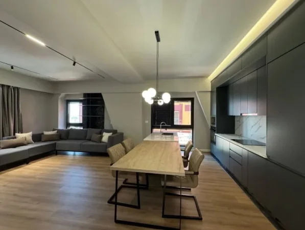 Vlore, shitet apartament 2+1 , 169 m² 481.000 € 