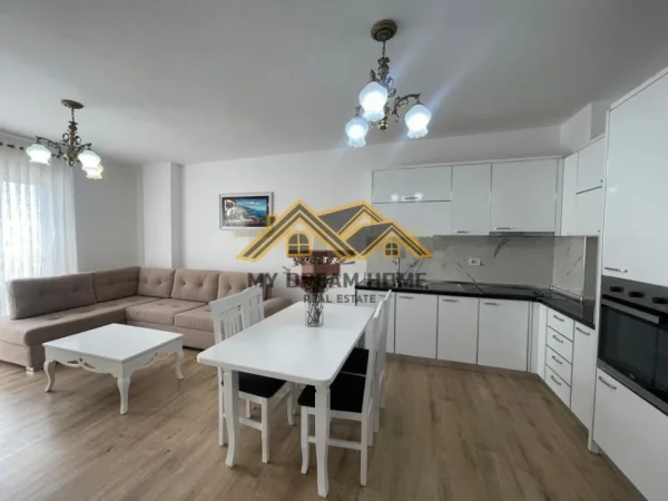 Durres, jepet me qera apartament 1+1 Kati 7, 70 m² 400 € (PLAZH HEKURUDHA)