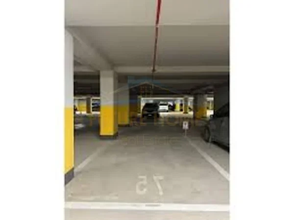 Shitet, Garazh, Unaza e Re, Tirane. 30,000 €,UNA63767