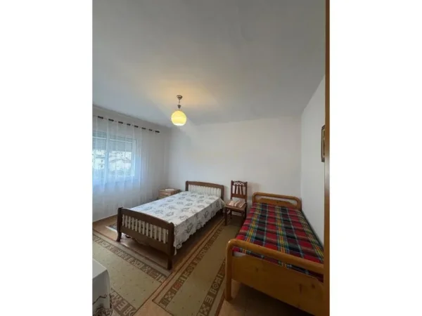 Tirane, shitet apartament 2+1+Aneks+Ballkon Kati 5, 75 m² 128.000 € (qyteti studenti)