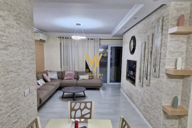 Tirane, shitet apartament 2+1+Ballkon Kati 4, 132 m² 219.000 € (PORCELAN)