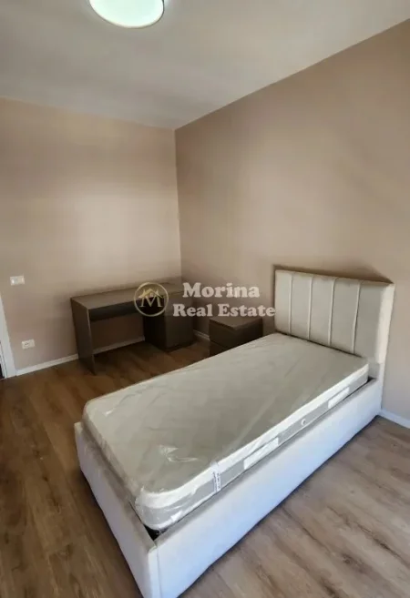 Tirane, jepet me qera apartament 2+1 Kati 8, 92 m² 550 € (Univers City)