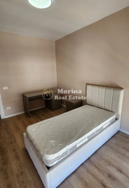 Tirane, jepet me qera apartament 2+1 Kati 8, 92 m² 550 € (Univers City)