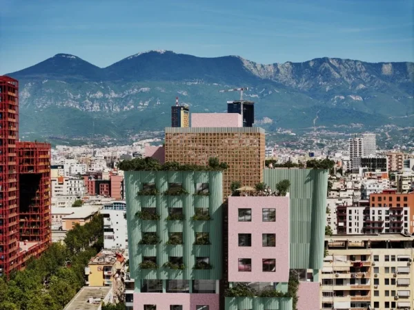 Tirane, shitet apartament 1+1 , 156.000 € (21 dhjetori)